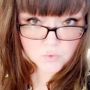 Meet your Posher, Stephy